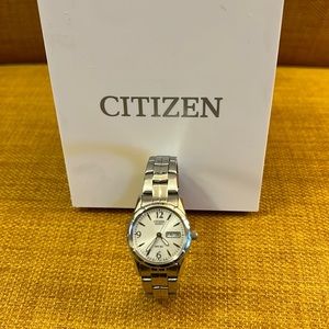 Women’s Citizen watch model #EQ0540-57A stainless steel, in EUC.